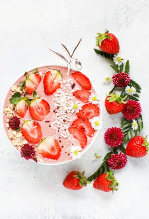 Bangkok Coconut and Strawberry Cake Recipe in 5 mins brenda godinez nkHBFwVBzkg unsplash 1
